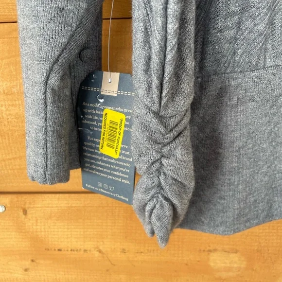 Democracy Women's Sweater with Button Accents and Side Ruching. Plus Size 3X - Picture 3 of 13